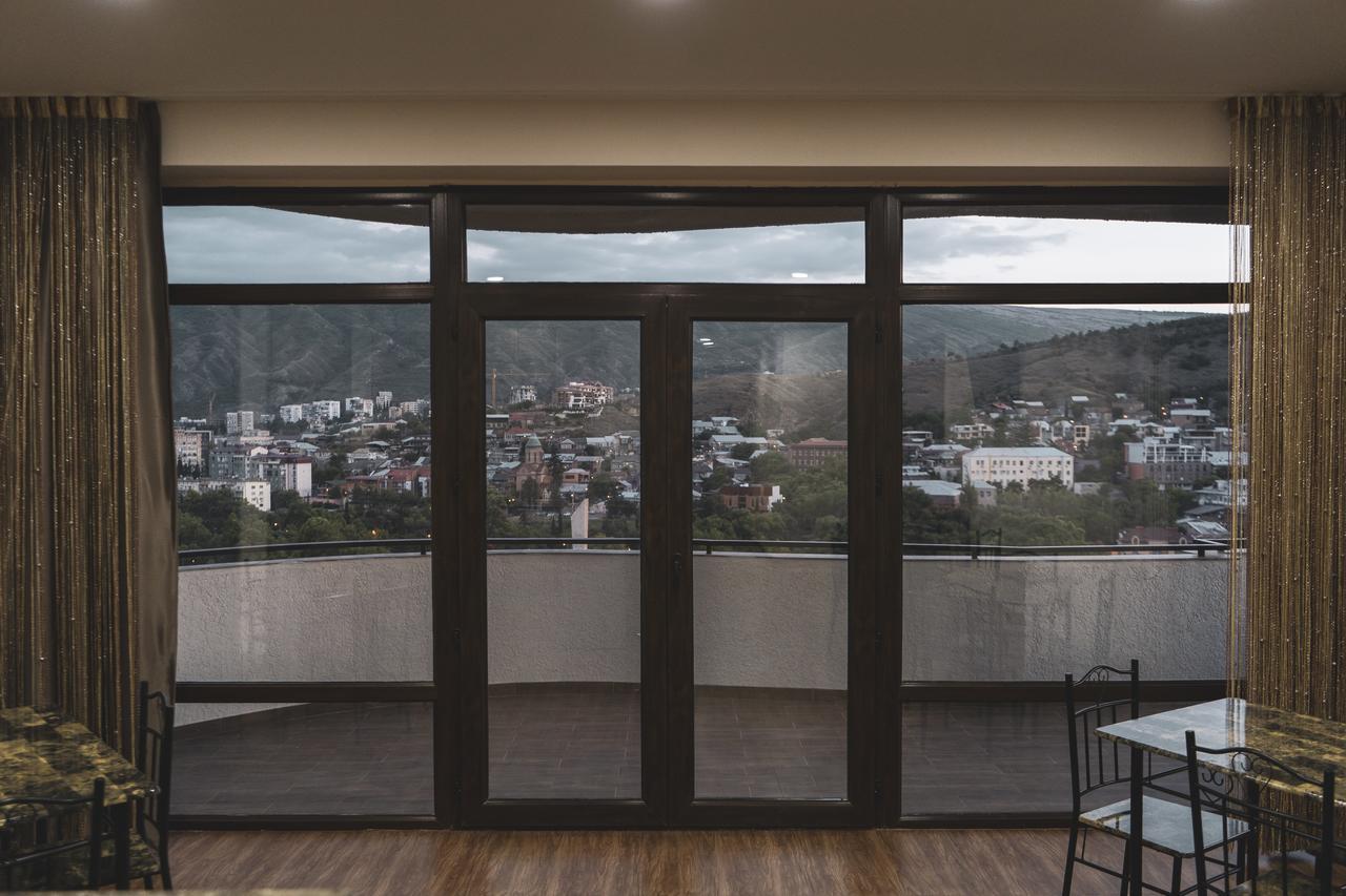 Avlabari Terrace Rooms Tbilisi Exterior photo