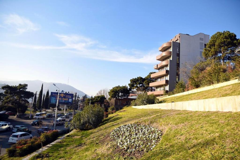 Avlabari Terrace Rooms Tbilisi Exterior photo